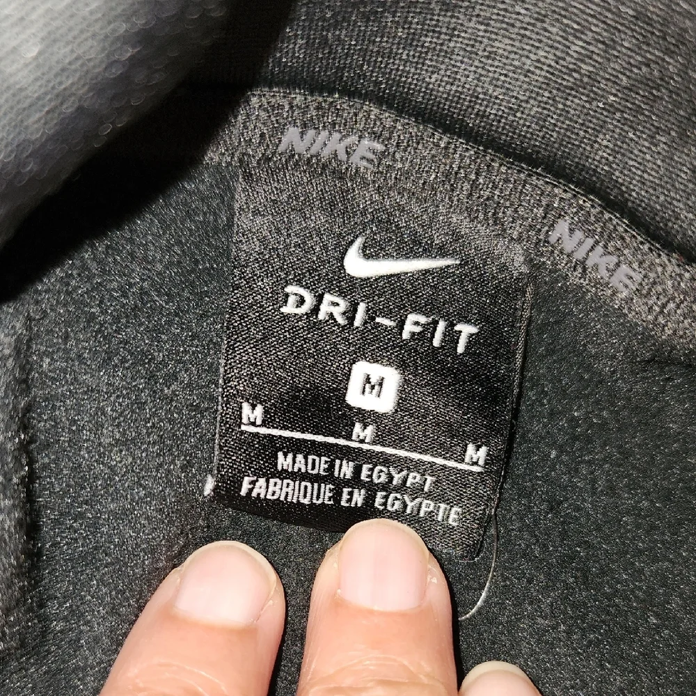 Nike Mens Charcoal Gray Hoodie - Picture 2 of 2